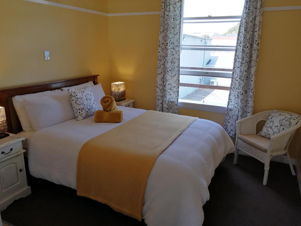 The Duke Hostel 그레이마우스 외부 사진 A bedroom at the hotel