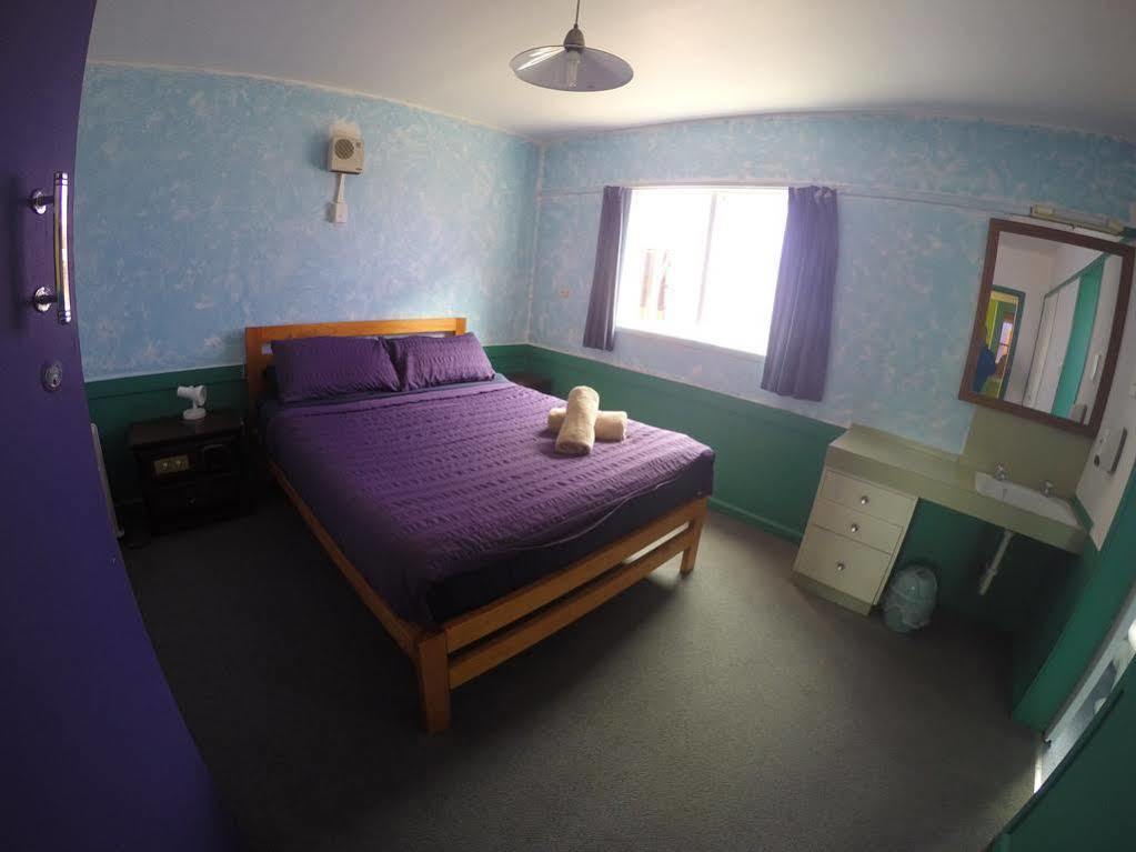 The Duke Hostel 그레이마우스 외부 사진 A room at the motel